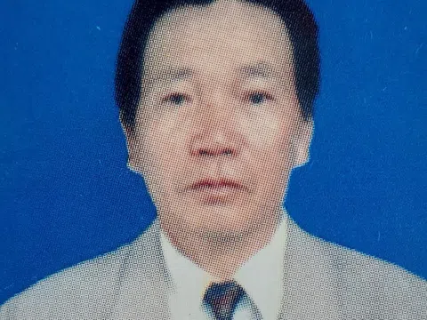 Thơ Lê Văn Hy - Hương thơm sắc thắm