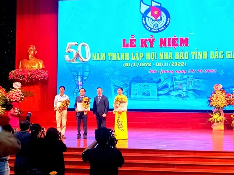 Hội Nhà báo tỉnh Bắc Giang phát huy truyền thống 50 năm, tiếp tục "Xây dựng môi trường văn hóa trong các cơ quan báo chí"