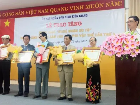 Kiên Giang: Trao tặng và truy tặng danh hiệu cao quý Nghệ nhân ưu tú