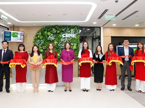 CBRE KHAI TRƯƠNG VĂN PHÒNG MÔ HÌNH MỞ 360 ĐỘ TẠI HÀ NỘI