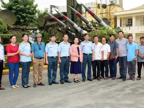 Văn nghệ sĩ Tây Ninh với đề tài lực lượng vũ trang và chiến tranh cách mạng