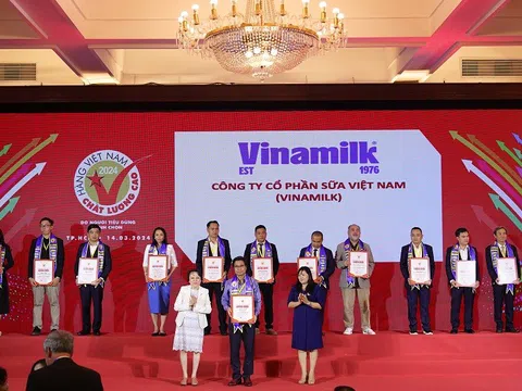 Vinamilk 28 năm liên tiếp giữ danh hiệu hàng Việt Nam chất lượng cao