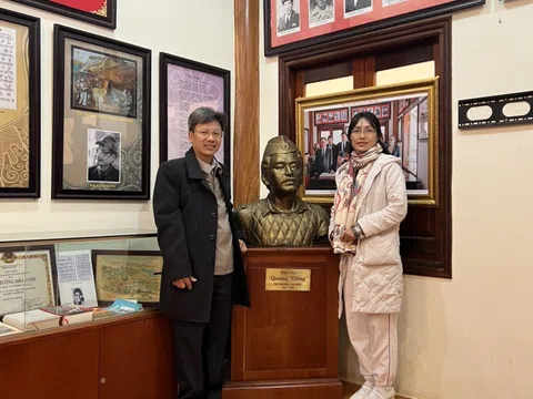 Ai lên Tây Tiến mùa xuân ấy