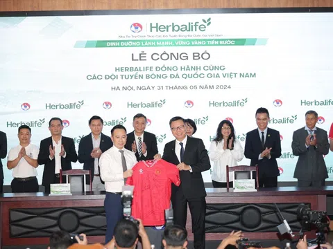 Herbalife Việt Nam tiếp tục hành trình hợp tác với tư cách là nhà tài trợ chính thức của các Đội tuyển bóng đá Quốc gia Việt Nam