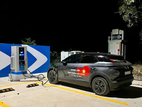V-GREEN khởi xướng “trạm sạc toàn dân”, việc sạc xe điện “tiện không tưởng”