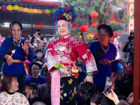 Đồng thầy Nguyễn Việt Hà - Thủ nhang Đền Cô Bé Suối Ngang miền biên viễn Lạng Sơn