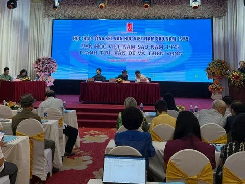 Văn học Việt Nam sau 1975: Thành tựu và triển vọng