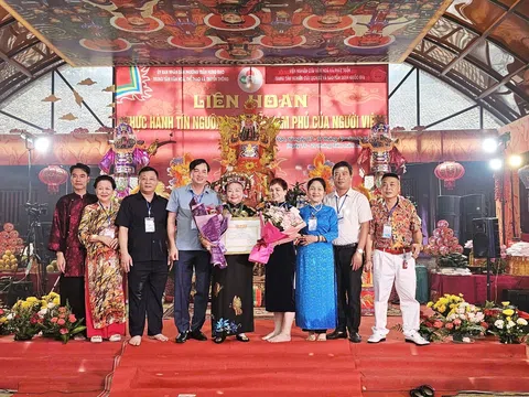 Âm vang mùa thu Côn Sơn - Kiếp Bạc: Khai mạc Giao lưu thực hành Tín ngưỡng thờ Mẫu Đền Thánh Hóa năm 2025