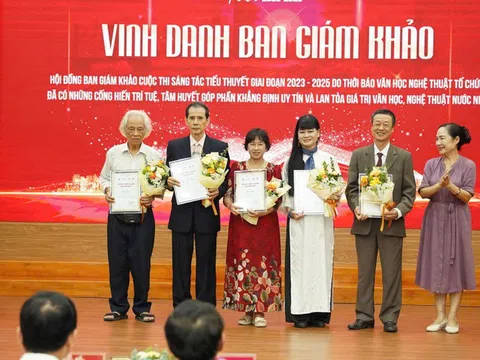 Trao giải cuộc thi sáng tác tiểu thuyết năm 2023 - 2025