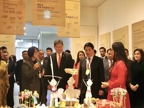 Khai trương không gian trưng bày nghệ thuật sắp đặt "Đồ chơi dân gian Việt: Sự kết nối"