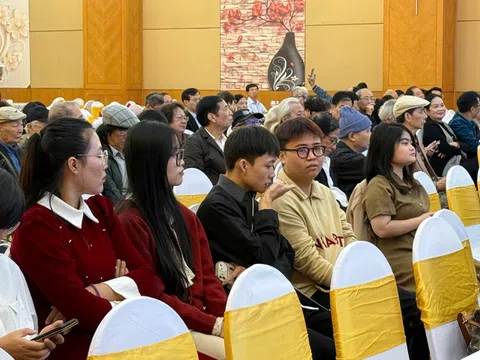 Người viết văn trẻ hiện nay suy tư về văn học Việt Nam từ sau năm 1975