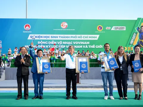 60.000 học sinh lập kỷ lục kép Việt Nam và thế giới với màn đồng diễn võ nhạc Vovinam ấn tượng