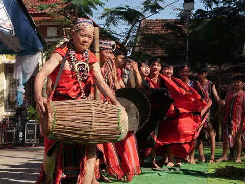 Lễ mừng lúa mới của người Giẻ - Triêng: Dấu ấn văn hóa bền bỉ giữa đại ngàn