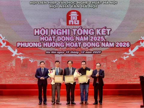Hội Nhà văn Hà Nội tổng kết, trao giải thưởng cho 3 tác phẩm tiêu biểu 2025
