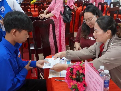 Phiên chợ việc làm nơi vùng cao: Gieo sinh kế bền vững cho lao động Trà Bồng