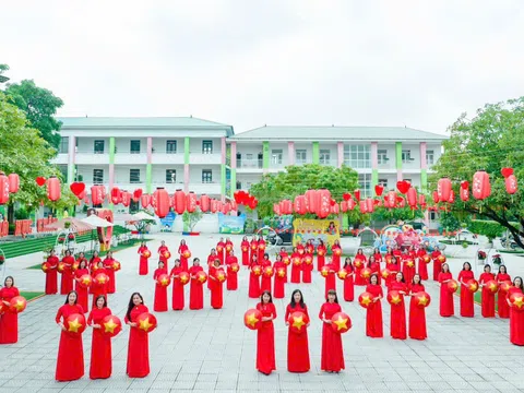 Phú Thọ: Trường Tiểu học Tân Dân hướng về Đại hội Đảng XIV