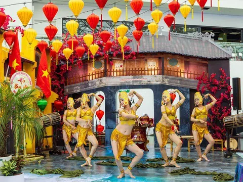 Xây dựng và phát triển văn hóa con người Việt Nam trong tình hình mới: Nền tảng vững chắc để đấu tranh phản bác các luận điệu xuyên tạc