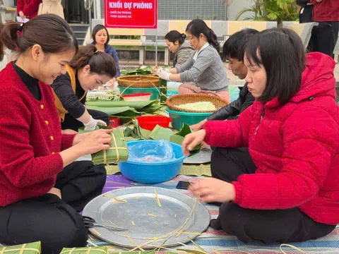 Phú Thọ: Ấm áp Hội thi nấu bánh chưng tại Trung tâm Y tế khu vực Bình Xuyên