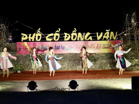 Tuyên Quang: Hoạt động văn hóa, lễ hội đầu Xuân Bính Ngọ phong phú thu hút du khách