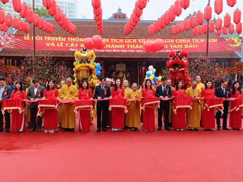 Phú Thọ: Lễ hội truyền thống và khánh thành ngôi Tam Bảo tại di tích lịch sử quốc gia chùa Tích Sơn