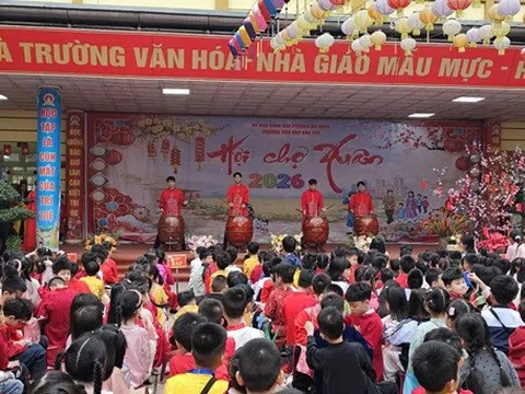 Hà Nội: Trường Tiểu học Văn Yên với Hội chợ Xuân” chào Xuân Bính Ngọ 2026