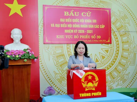 Phóng sự ảnh: Cử tri An Giang phấn khởi thực hiện quyền và nghĩa vụ bầu cử của công dân