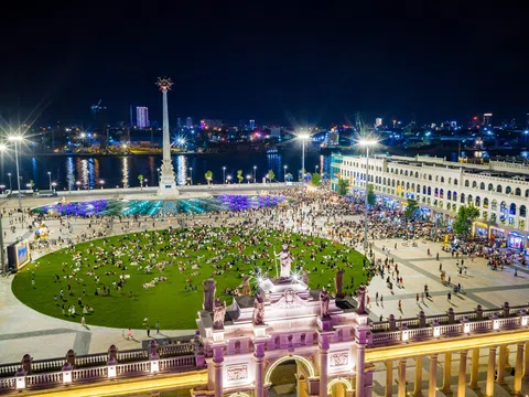 Vinhomes Royal Island: Nhà phố song diện giữa tâm điểm lưu chuyển, 5 năm không lo lãi suất