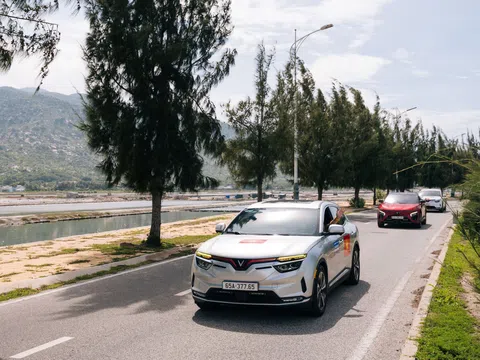 Chủ xe tận hưởng loạt ưu đãi “hạng nặng” khi tậu VinFast VF 8 trong tháng 4