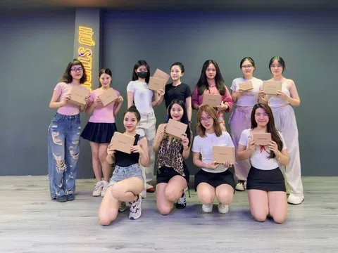 Người đánh thức nội lực phụ nữ bằng ngôn ngữ cơ thể