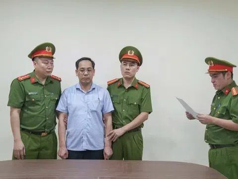 Phú Thọ: Khởi tố, bắt tạm giam Giám đốc, hiệu trưởng và kế toán ăn chặn tiền trợ cấp của người yếu thế