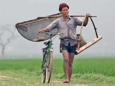 Quẳng gánh lo đi (thơ)