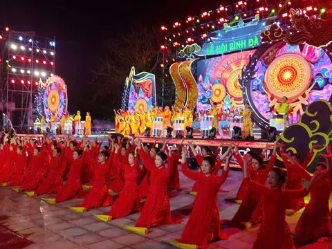 Lễ hội Bình Đà tôn vinh Đức Quốc tổ Lạc Long Quân