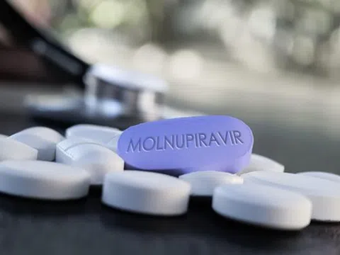 Thuốc uống điều trị COVID-19: Hứa hẹn chấm dứt đại dịch