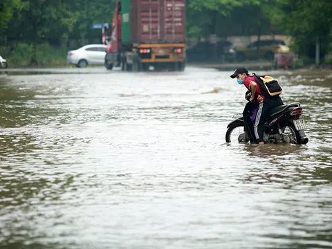 Mưa rào và dông bao trùm khắp ba miên, đề phòng lũ quét, sạt lở đất, ngập úng cục bộ tại các tỉnh miền núi.