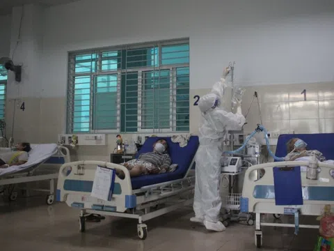 Bộ Y tế yêu cầu cấp tốc đào tạo cấp cứu, hồi sức tích cực, sử dụng máy thở