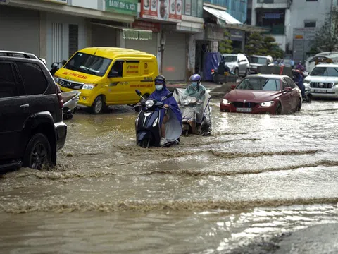 Bắc Bộ mưa rào và dông, Trung Bộ nắng nóng gay gắt, Tây Nguyên - Nam Bộ chiều tối mưa dông rải rác