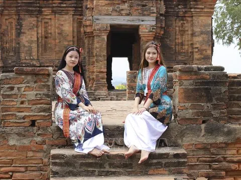 Ninh Thuận phát triển du lịch gắn với bảo tồn, phát huy các giá trị văn hóa