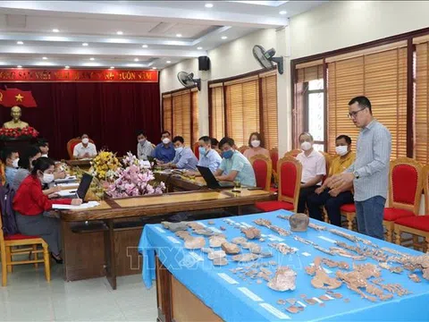 Điện Biên: Khai quật tại hang Thẩm Tâu, phát hiện 4 di tích mộ táng và hơn 2.000 tiêu bản