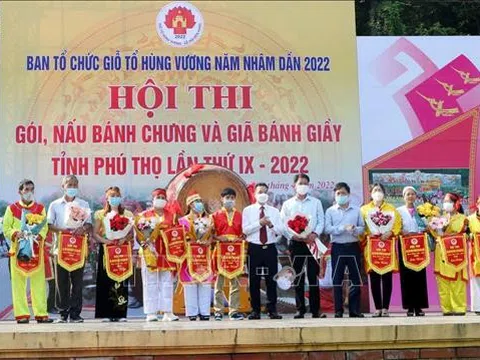 Phú Thọ: Hội thi gói, nấu bánh chưng, giã bánh giầy mừng Giỗ Tổ Hùng Vương - Nét đẹp văn hóa truyền thống