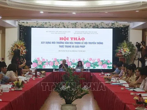 "Xây dựng môi trường văn hóa trong lễ hội truyền thống - Thực trạng và giải pháp"