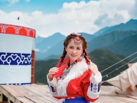 Nữ doanh nhân Nguyễn Thị Hồng là thí sinh tiếp theo lộ diện tại HHTHVN 2022