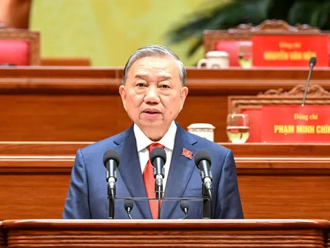 VỮNG BƯỚC DƯỚI CỜ ĐẢNG