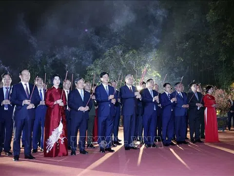 Tổng Bí thư Tô Lâm chúc Tết Đảng bộ, chính quyền và Nhân dân Hà Nội