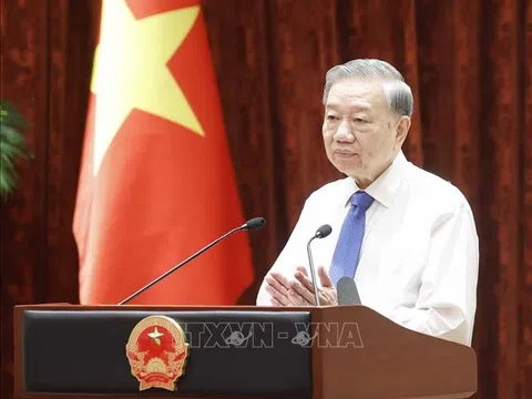 Tổng Bí thư, Chủ tịch nước Tô Lâm tiếp các già làng, trưởng bản, nghệ nhân, người có uy tín tiêu biểu toàn quốc