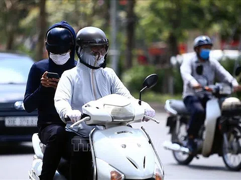 Ngày 21/4: Bắc Bộ và Trung Bộ nắng nóng cục bộ, đề phòng dông lốc về chiều tối