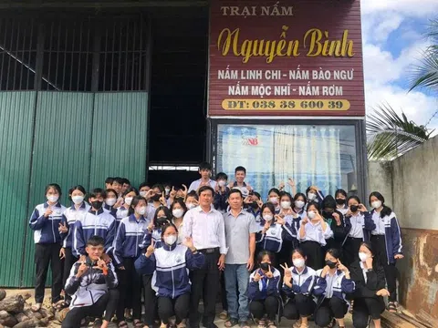 Người thầy tận tâm và dấu chân lặng thầm vì sự nghiệp trồng người