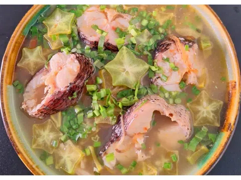 Thương nhớ canh chua cá lóc nấu khế quê tôi