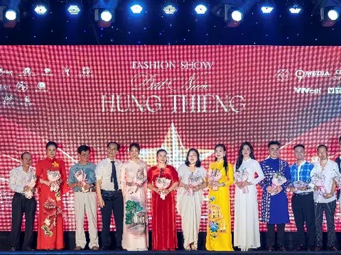 Trịnh Phi Hoàng: Đạo diễn tài hoa Show thời trang “Đất nước hùng thiêng” và những thành tựu khi làm công tác giáo dục