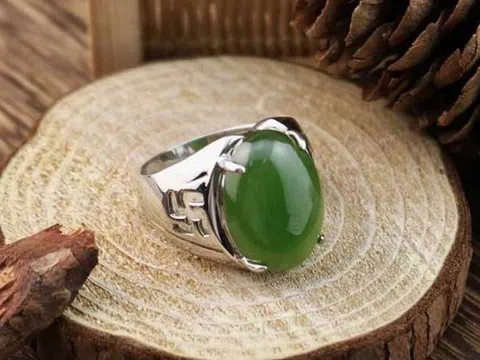 Nhẫn ngọc bích đẳng cấp, mang đậm ý nghĩa phong thuỷ
