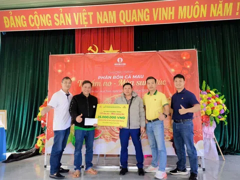 Phân bón Cà Mau mang Tết yêu thương đến bà con nghèo qua chương trình “Tết ấm no - Mùa sung túc”